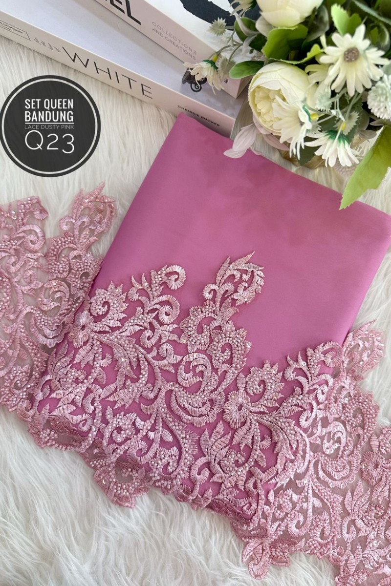 Q23 – Bandung + Lace Dusty Pink